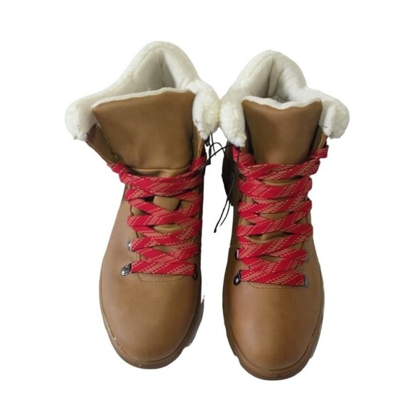 Womens Tan Memory Foam Winter Boots With Red Laces, Faux Shearling Lining. - Picture 5 of 5